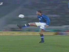 Les meilleurs moments de Totti avec l'Italie. Dugout