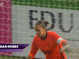 Lisa Evans scores hat-trick. DUGOUT