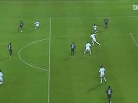 Uno dei goal più belli di Juninho. Dugout