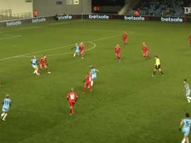 Keira Walsh, do Manchester City, marcou golaço nas oitavas de final da Liga dos Campeões. DUGOUT