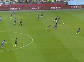 Adam Taggart's goal gave Suwon a 1-1 draw at Jeonbuk. DUGOUT