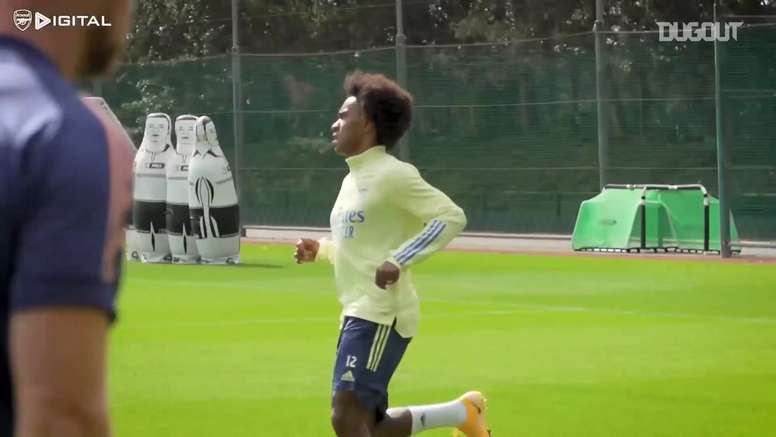 Video Willian S First Training Session With Arsenal Besoccer