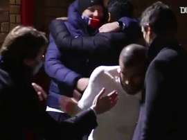 I festeggiamenti del PSG dopo la vittoria. Dugout