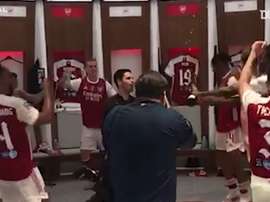 Arsenal came from behind to beat Chelsea 2-1 in the FA Cup final. DUGOUT