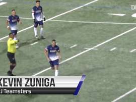 Gol de falta de Kevin Zúñiga pelo NJ Teamsters. DUGOUT