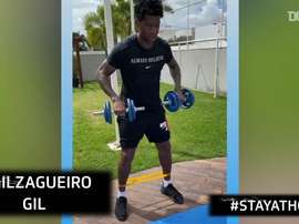 VIDEO: Corinthians players training from home during the lockdown. DUGOUT