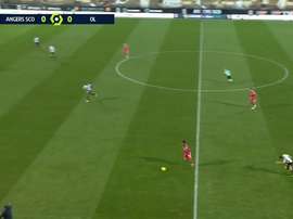 Thiago Mendes e sua grande performance pelo Lyon contra o Lille. DUGOUT