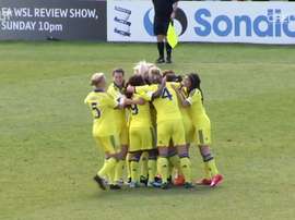 VIDEO: Katie Chapman grabs Chelsea winner at Birmingham. DUGOUT