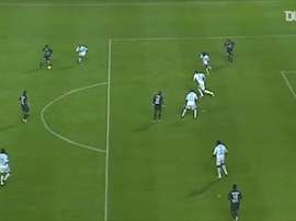 VÍDEO: Juninho se vistió de Zidane para marcar al OM. Captura/Dugout
