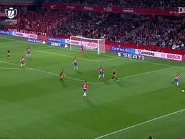 Rodrigo marca para o Valencia na Copa do Rei de 2019/20. DUGOUT