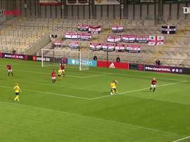 Van de Donk offre la victoire à Arsenal contre United. dugout