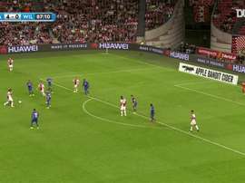 Nouri dejó grandes momentos luciendo los colores del Ajax. Dugout