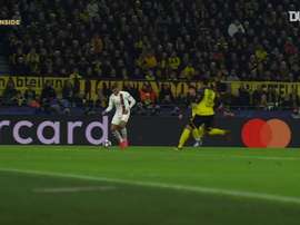 Retour sur les buts du PSG face à Dortmund. dugout
