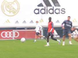 Team-work combinations during training. DUGOUT