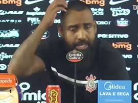 Técnico interino do Corinthians falou sobre sua torcida. DUGOUT