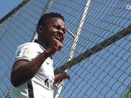 Cazares chegou ao Corinthians para vestir a camisa 10. DUGOUT