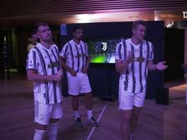 Bastidores da festa da Juventus pela conquista do Italiano de 2019/20. DUGOUT