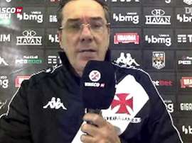 Vanderlei Luxemburgo falou com a imprensa após sofrer goleada por 4 a 1. DUGOUT