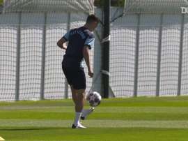 Manchester City finaliza preparação para duelo contra o Lyon. DUGOUT
