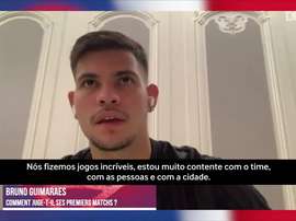 Bruno Guimarães, feliz com seu início no Lyon. DUGOUT