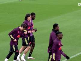 Cavani si prepara al PSG. Dugout