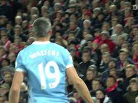 La tête de Jon Walters contre Liverpool. DUGOUT