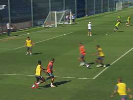 Manchester City continued to train ahead of the match. DUGOUT