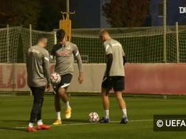Szoboszlai durante l'allenamento. Dugout