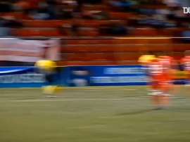 Espectacular golpeo de Gregorio Torres. DUGOUT
