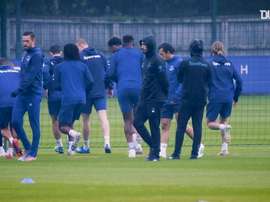 VIDEO: Yerry Mina returns to Everton training. DUGOUT