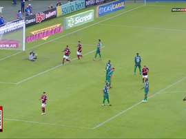 Gerson marcou o segundo gol do Flamengo contra o Boavista. DUGOUT