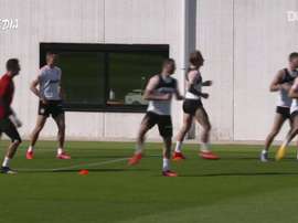 Valencia começou a treinar em grupos de até dez jogadores. DUGOUT