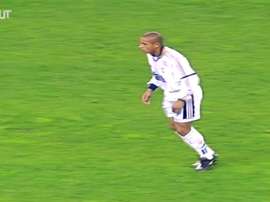 Le meilleur de Roberto Carlos au Real Madrid. DUGOUT