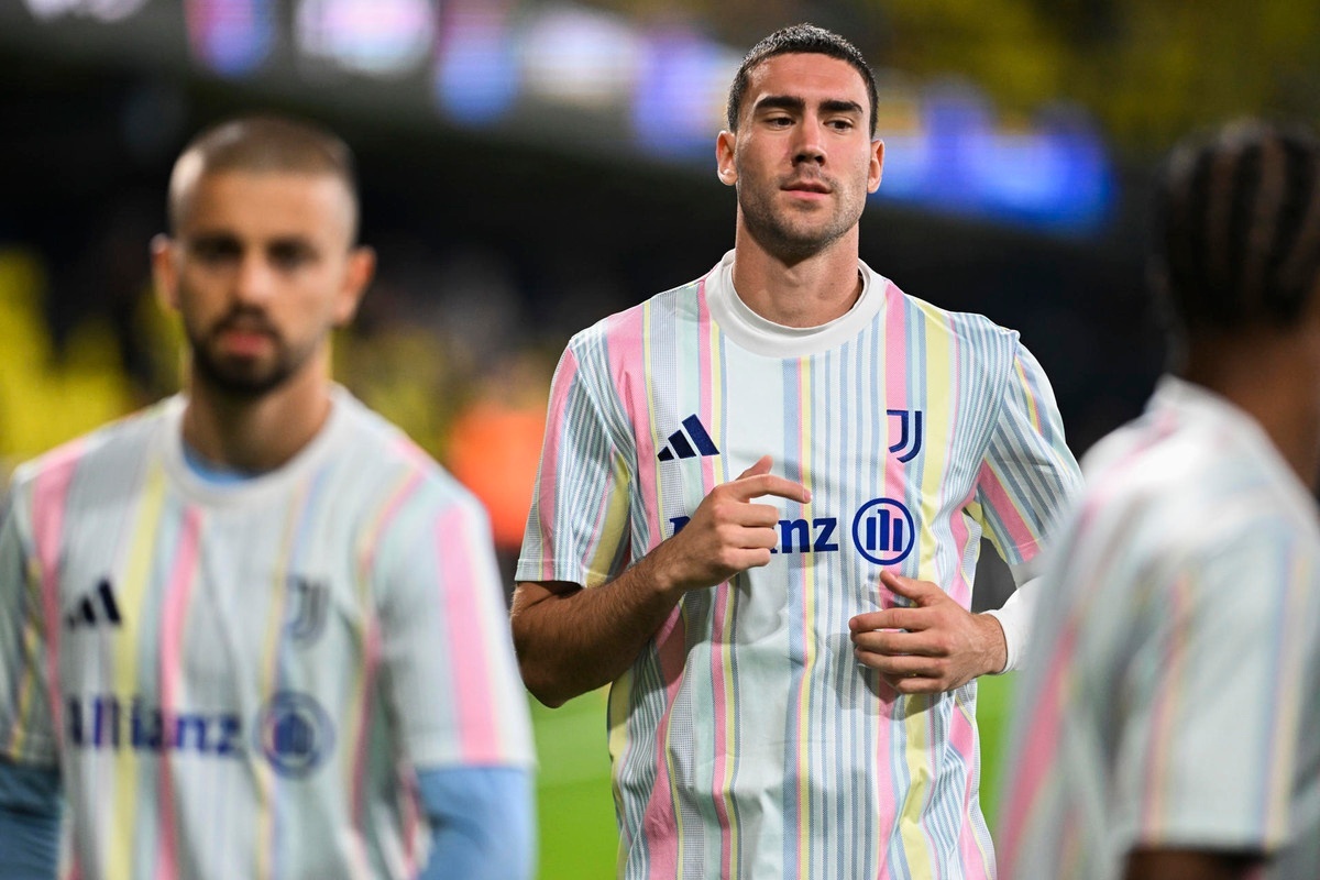 Vlahovic al Barça per il post-Lewandowski? Anche il Bayern in agguato