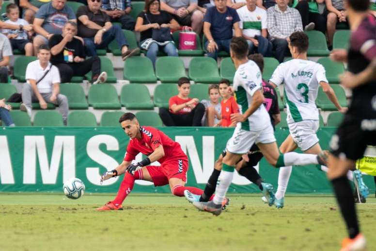 Édgar Badía prefiere centrarse en el futuro y olvidar los puntos perdidos por el camino. ElcheCF