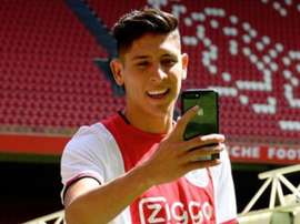 Edson Álvarez a répondu à De Boer. Twitter/AFCAjax