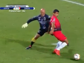 Arrieta no desaprovechó el regalo. Captura/FOXSports