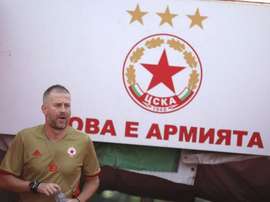 Edward Iordanescu, destituido del CSK Sofia. CSKASofia
