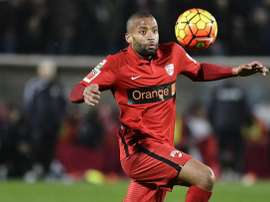 El atacante Romario Kortzorg, en un encuentro con el Dinamo de Bucarest. Digisport