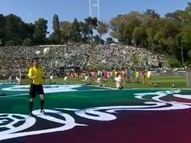 El árbitro de la final de la Copa de Portugal cogió el balón del aire. Captura