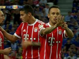 Rafinha abriu o ativo com um belo gol, no Estádio Nacional de Singapura. ESPN