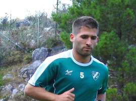 Álex Arias ya es del Coruxo. CoruxoFC1