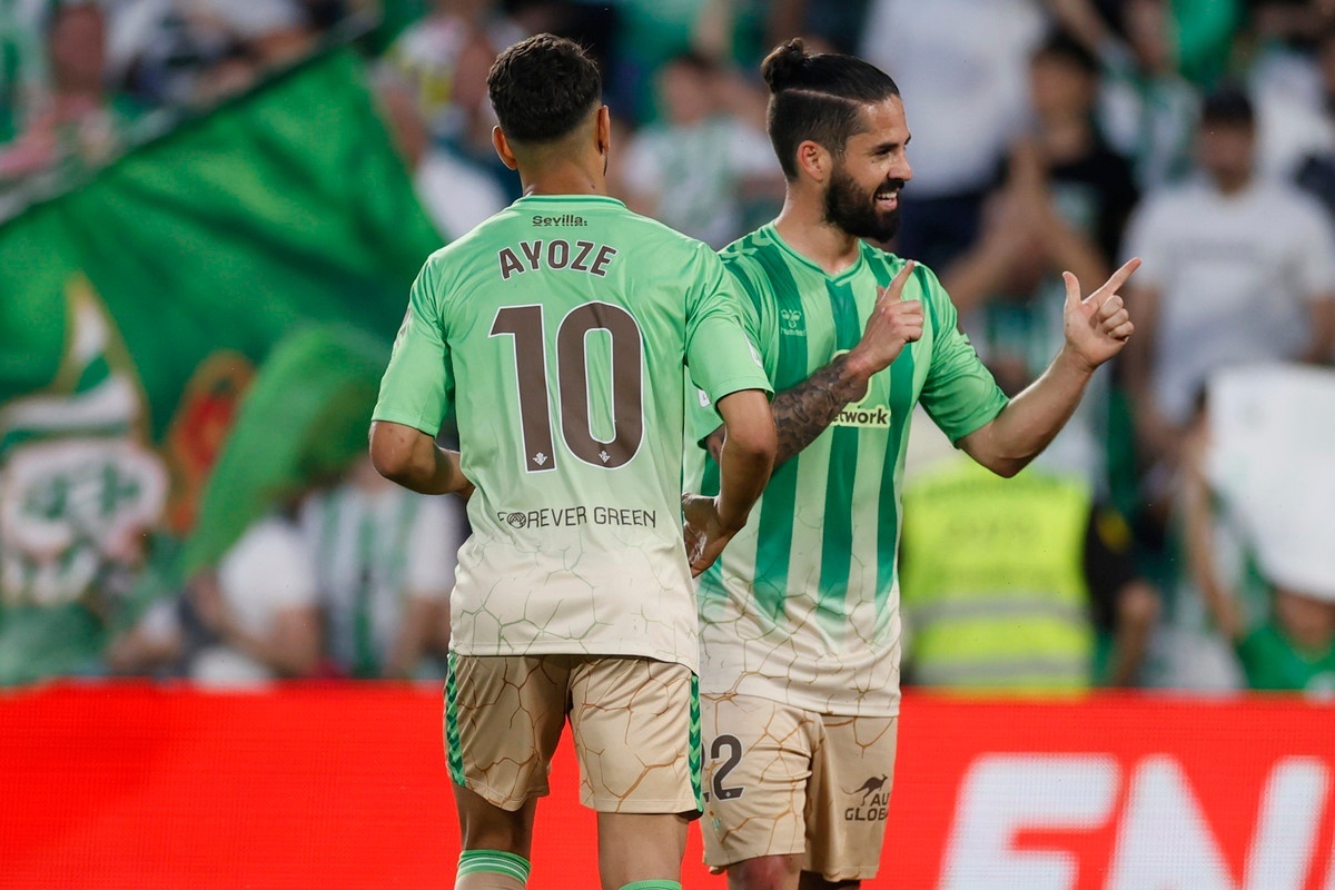 Isco se rompe el peroné a un mes de la Eurocopa