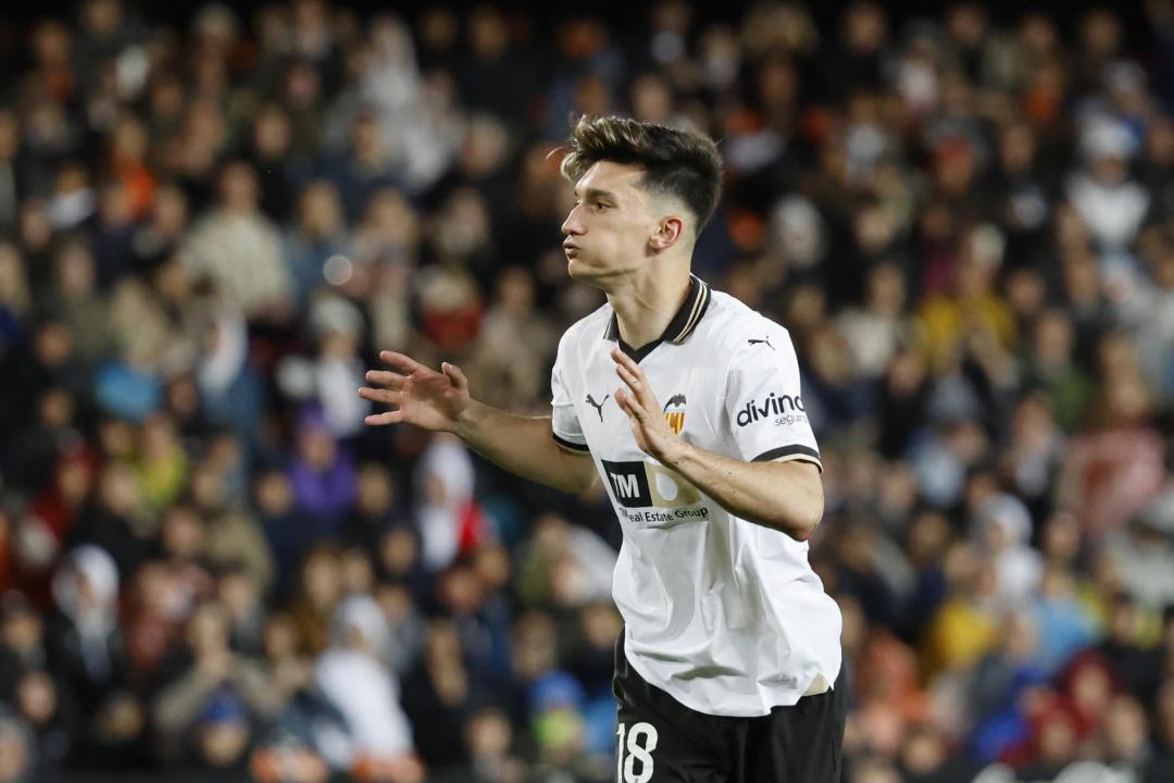 Valencia's Pepelu says red card 'changed all their plans' against Barcelona