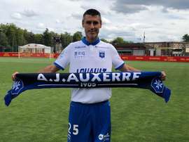 Julien Féret ya ha firmado con el Auxerre. Twitter/AJAuxerre