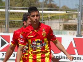 El defensor Emanuel Olivera, con Boca Unidos. DiarioEpoca