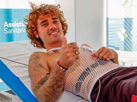Começa a aventura de Griezmann com o Barça. Twitter/FCBarcelona