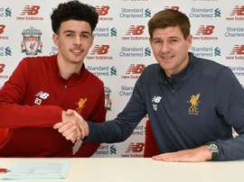 Curtis Jones ha firmado su primer contrato profesional. LiverpoolFC