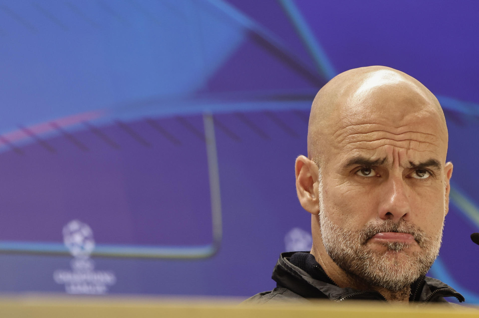 Que Xabi mee con la suya; como no meará colonia, le irá bien