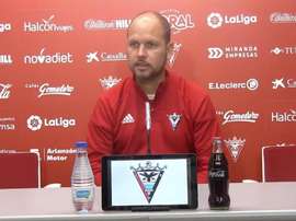 José Alberto habló en rueda de prensa. Captura/YouTube/ClubDeportivoMirandes